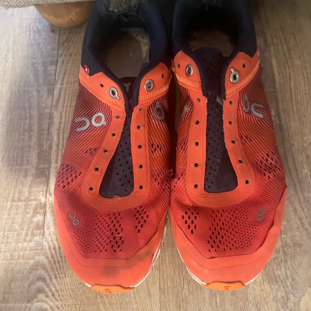 OnCloud Orange Athletic Running Shoes